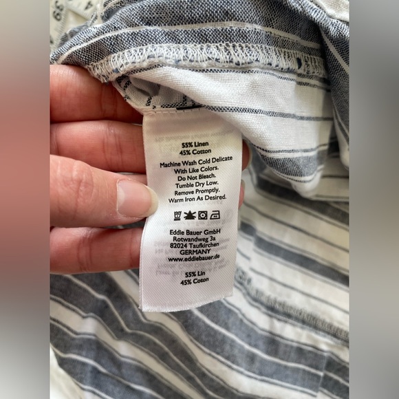 Eddie Bauer lightweight v-neck linen cotton blend quarter sleeve top | S - Picture 10 of 11
